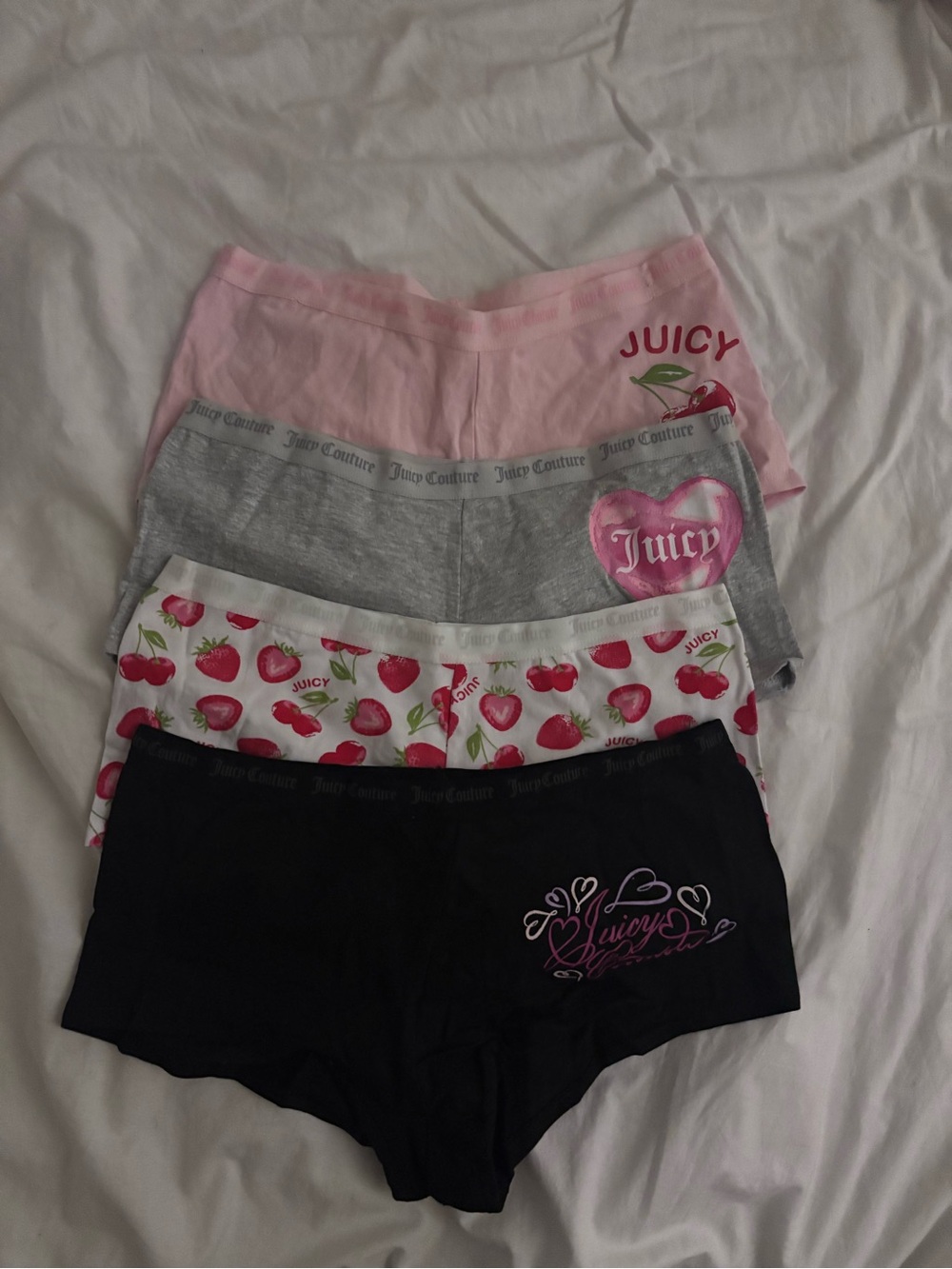 BNWT Juicy Couture 4-Pack Boyshorts in Pink, Gray, White, Black